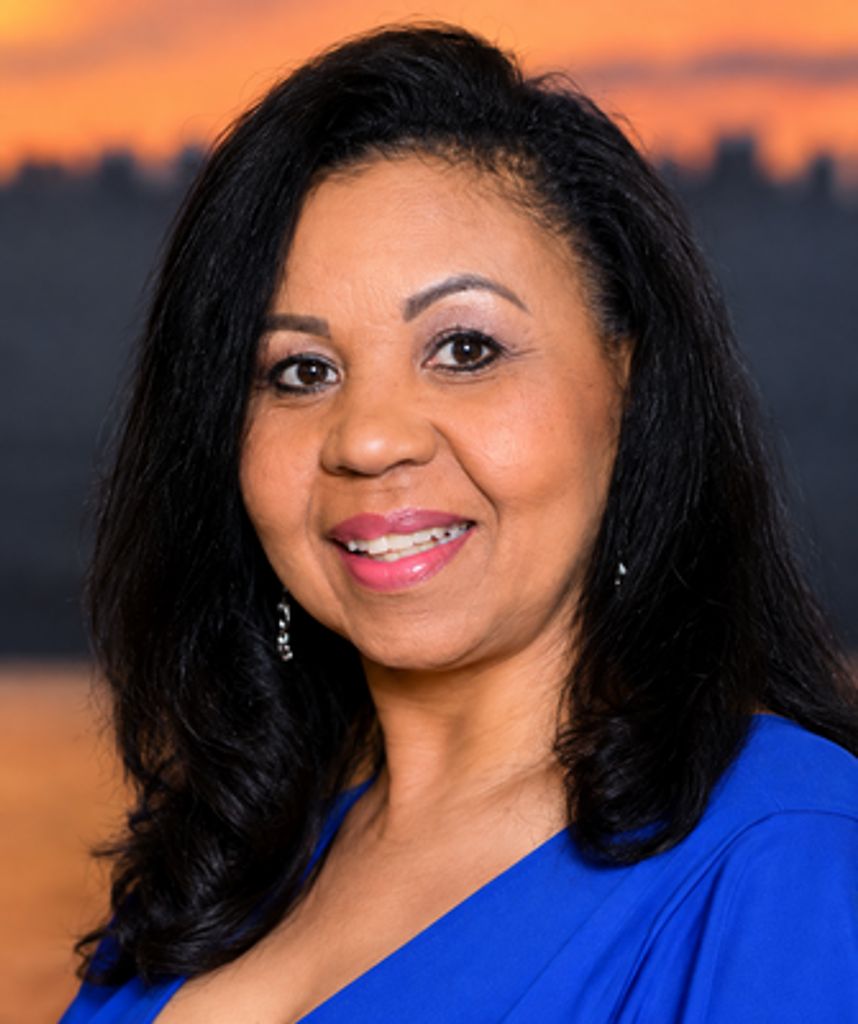 Carmen Lizette Flores Profile Photo