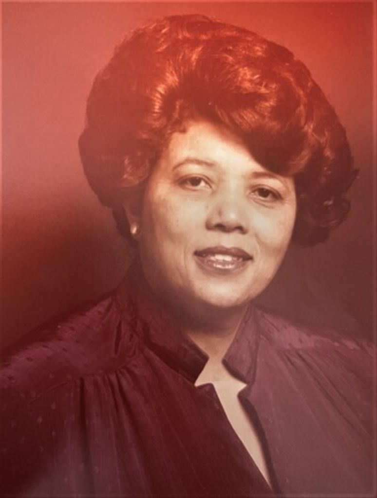 Georgiana "Miss. Anna" Lavergne-Manuel