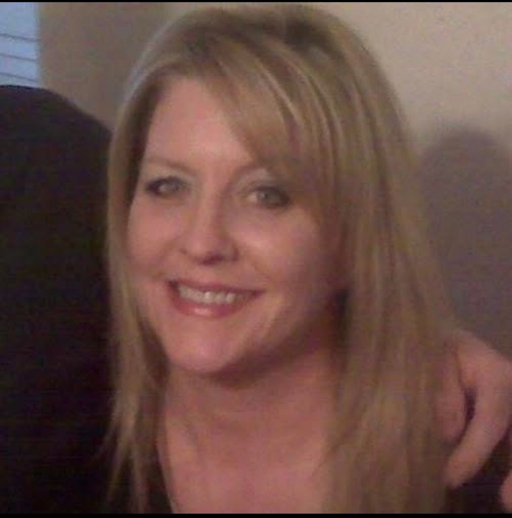 Conni Solis Profile Photo