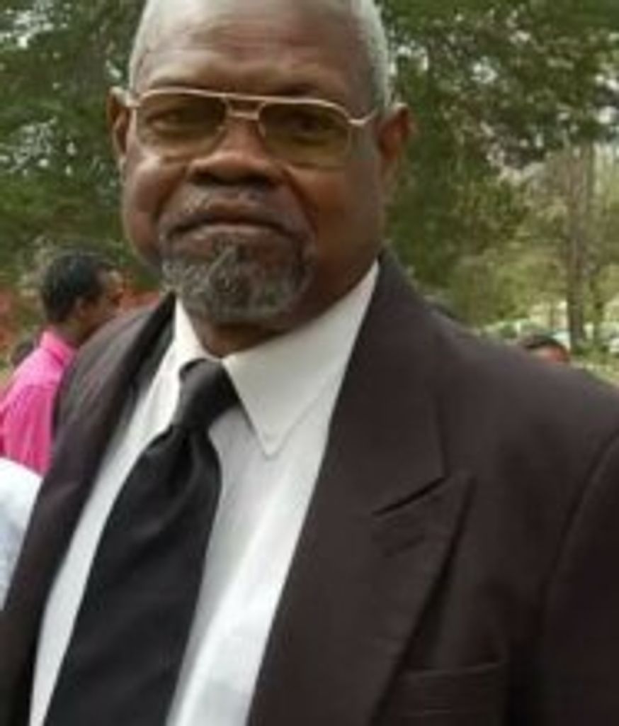 Lewis Johnson Profile Photo