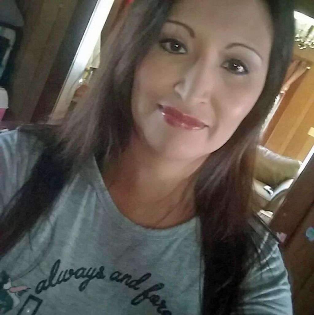 Stella Marie Mahkuk Profile Photo