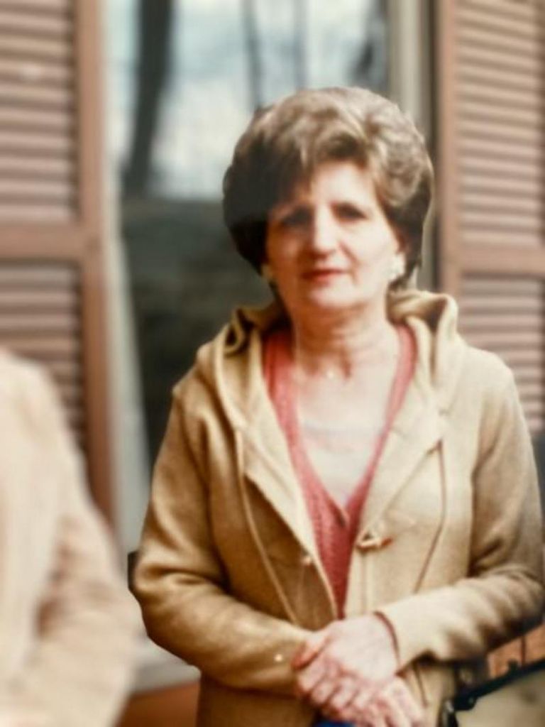 Sylvia Yanolko Profile Photo