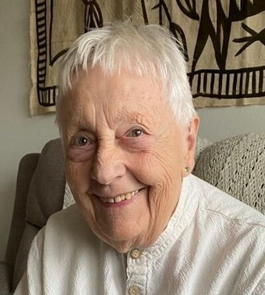 Geneviève Anne Thiébaut Profile Photo