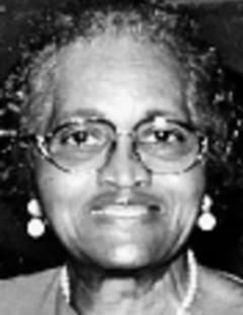 Lucinda  Rucker