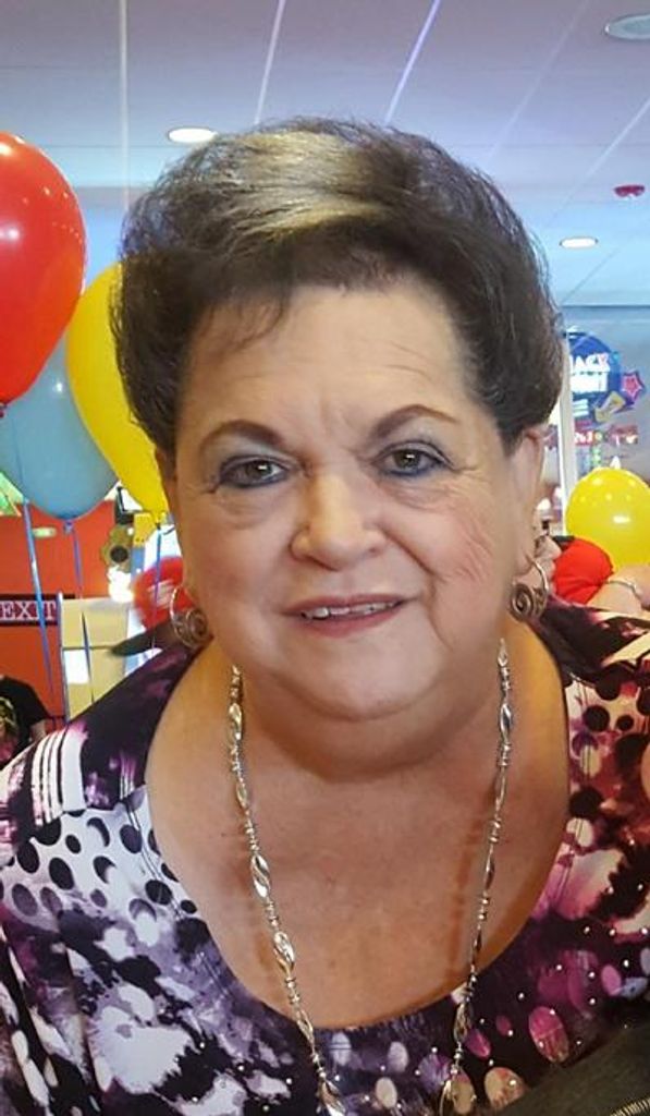 Anna Lares Leon Profile Photo