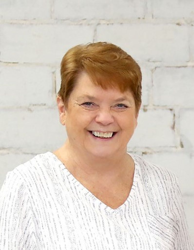 Debora "Deb" J. Mccully Profile Photo