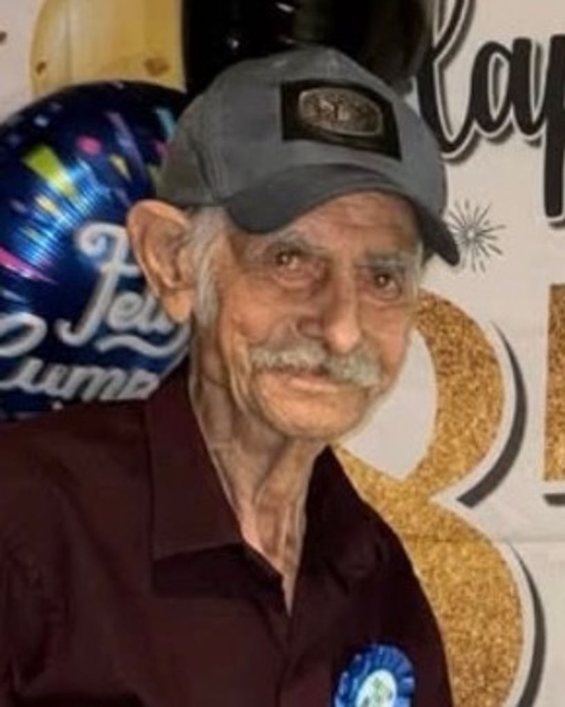 Tomas Hinojosa Profile Photo