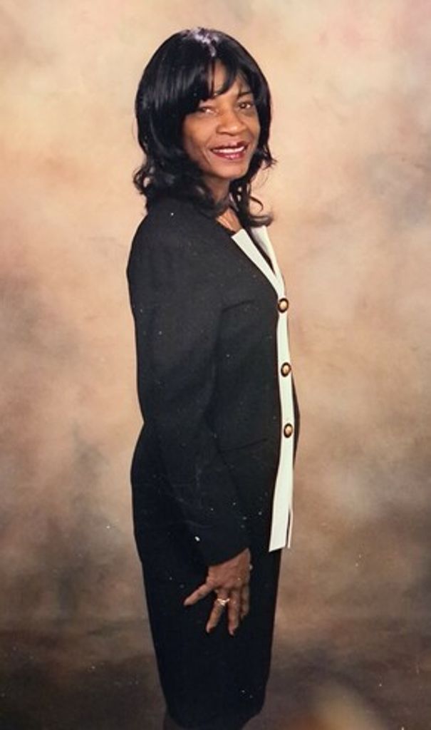 Yvonne Moore Profile Photo