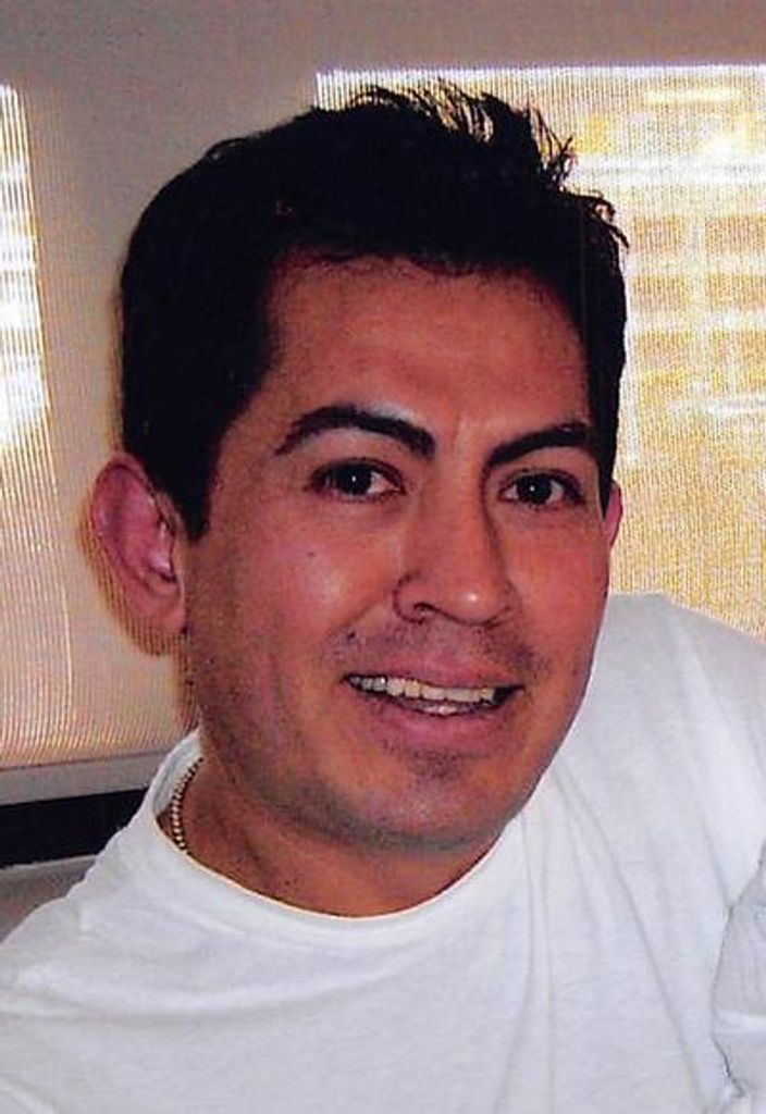 Efrain Parra