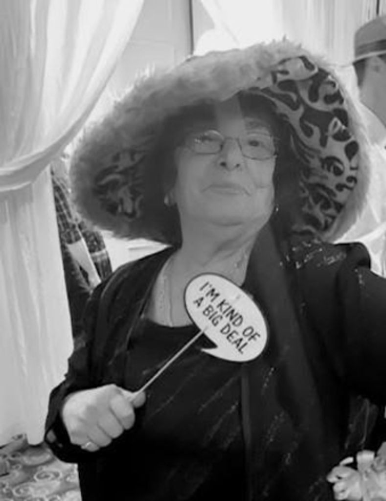 Reneé Rochelle Nicotra Profile Photo