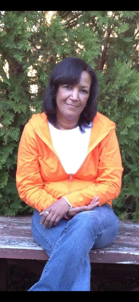 Danielle L. Pires Profile Photo