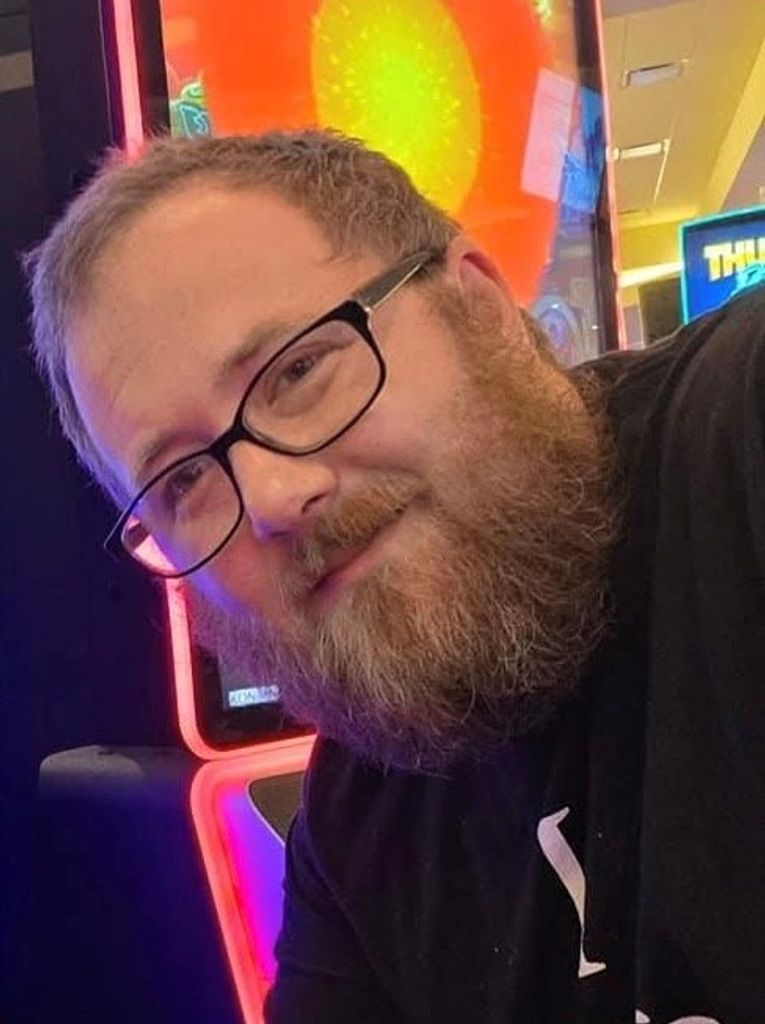 Taylor Glosson Profile Photo