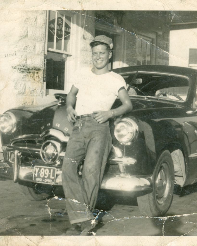 Floyd Robert "Bob" Butts Profile Photo