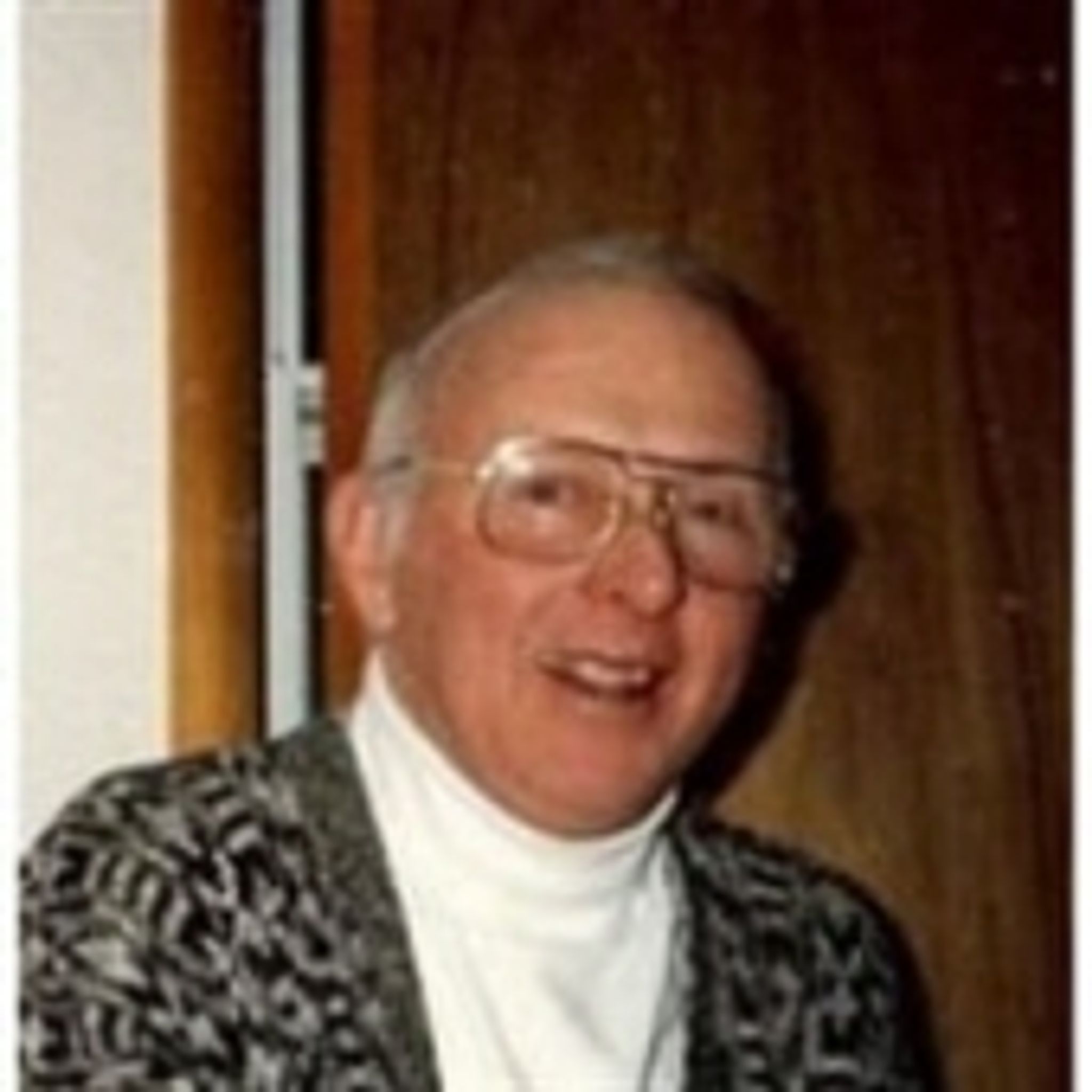 Robert F. Â€Œbobâ€ / Â€Œscoopâ€ Connors photo gallery image 2 of 2