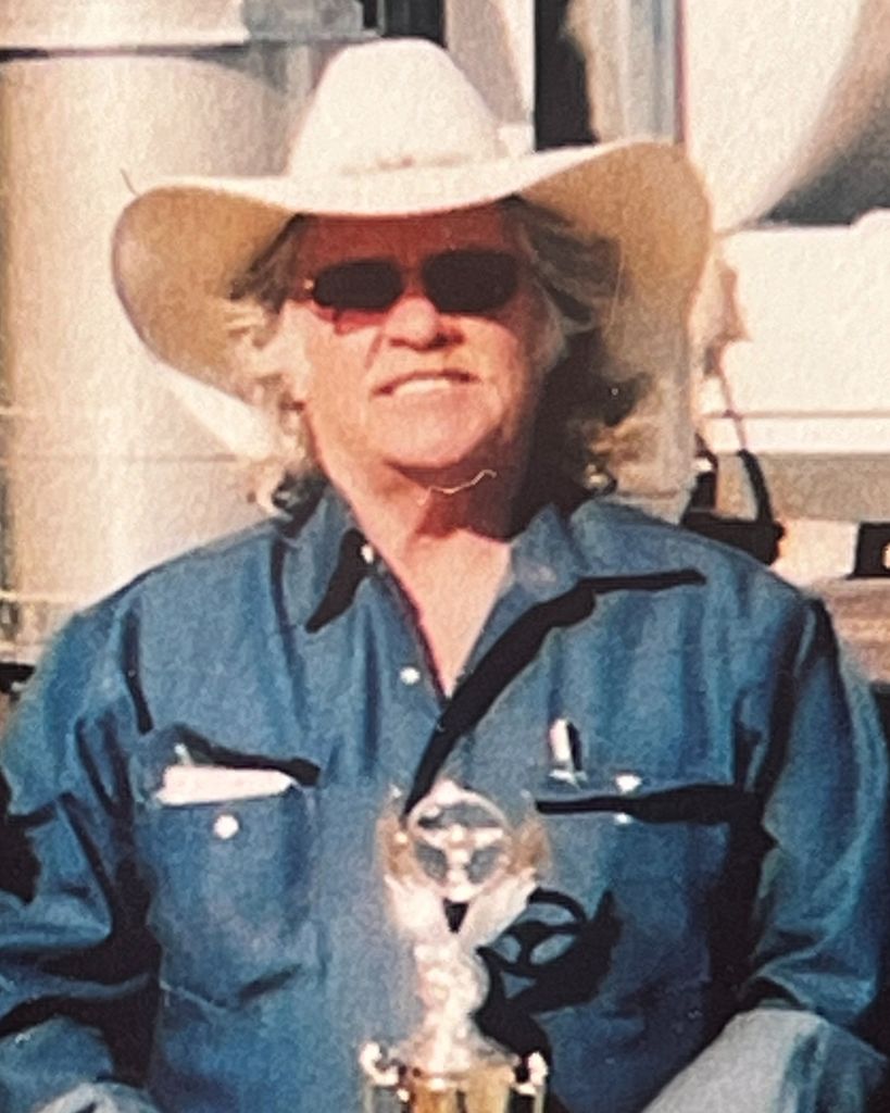 Lindsay "Don" Thomas