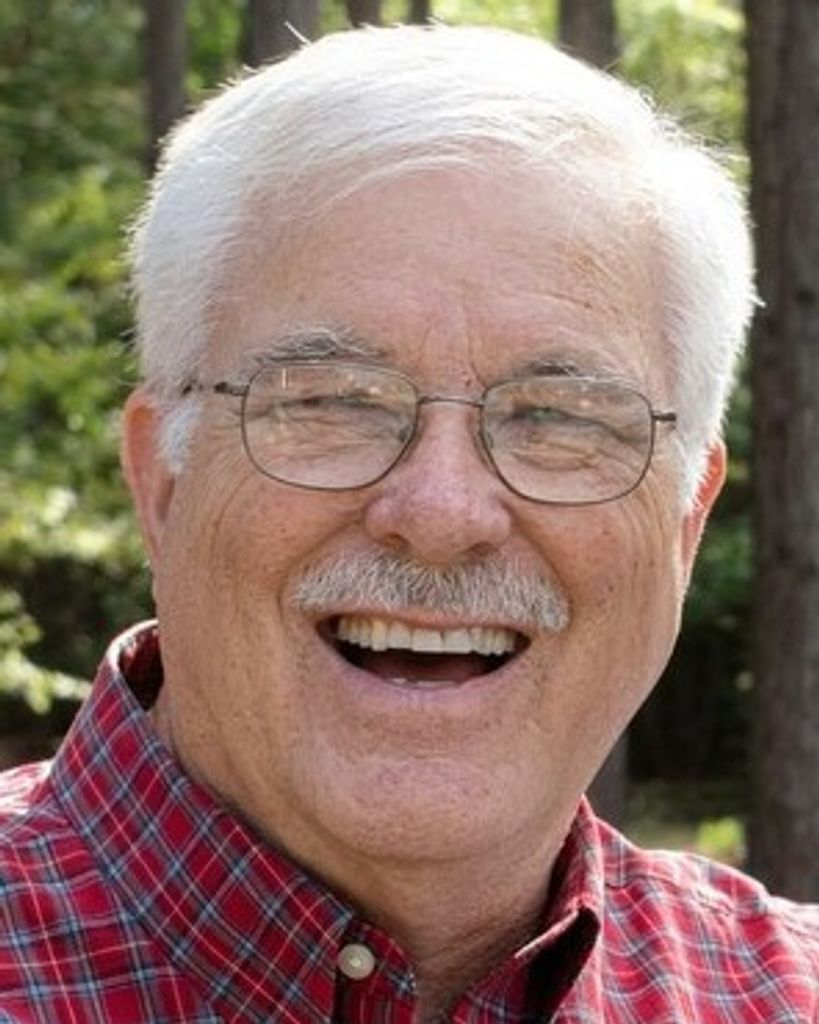 Gene Tapley Profile Photo