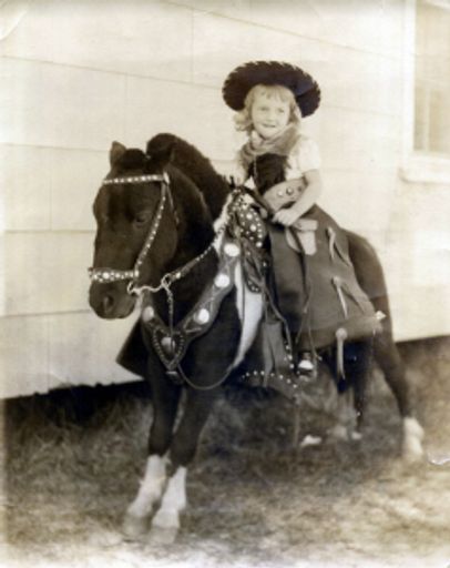 Gloria "Nannie" Fayetta Glover photo gallery thumbnail 26 of 30