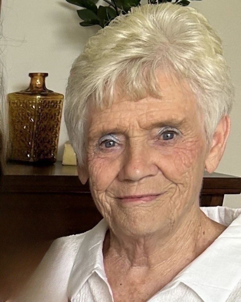 Karen Lee Forslund