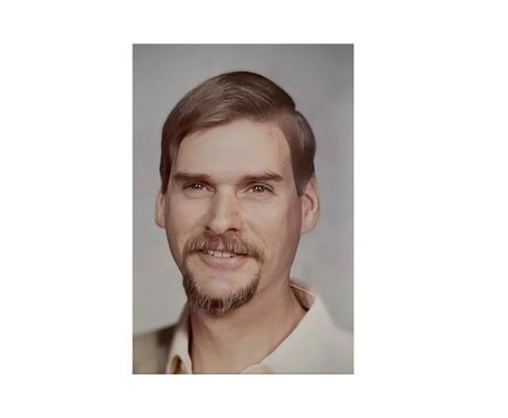 Scott Russell Roach Profile Photo