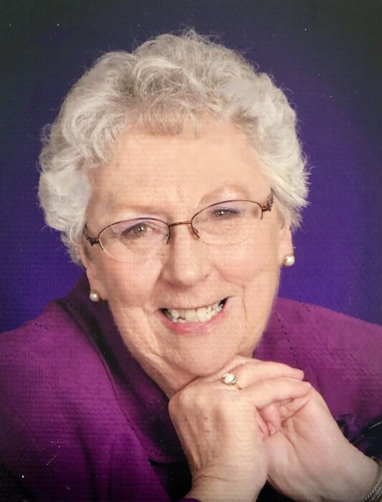 Caroline Adolphson