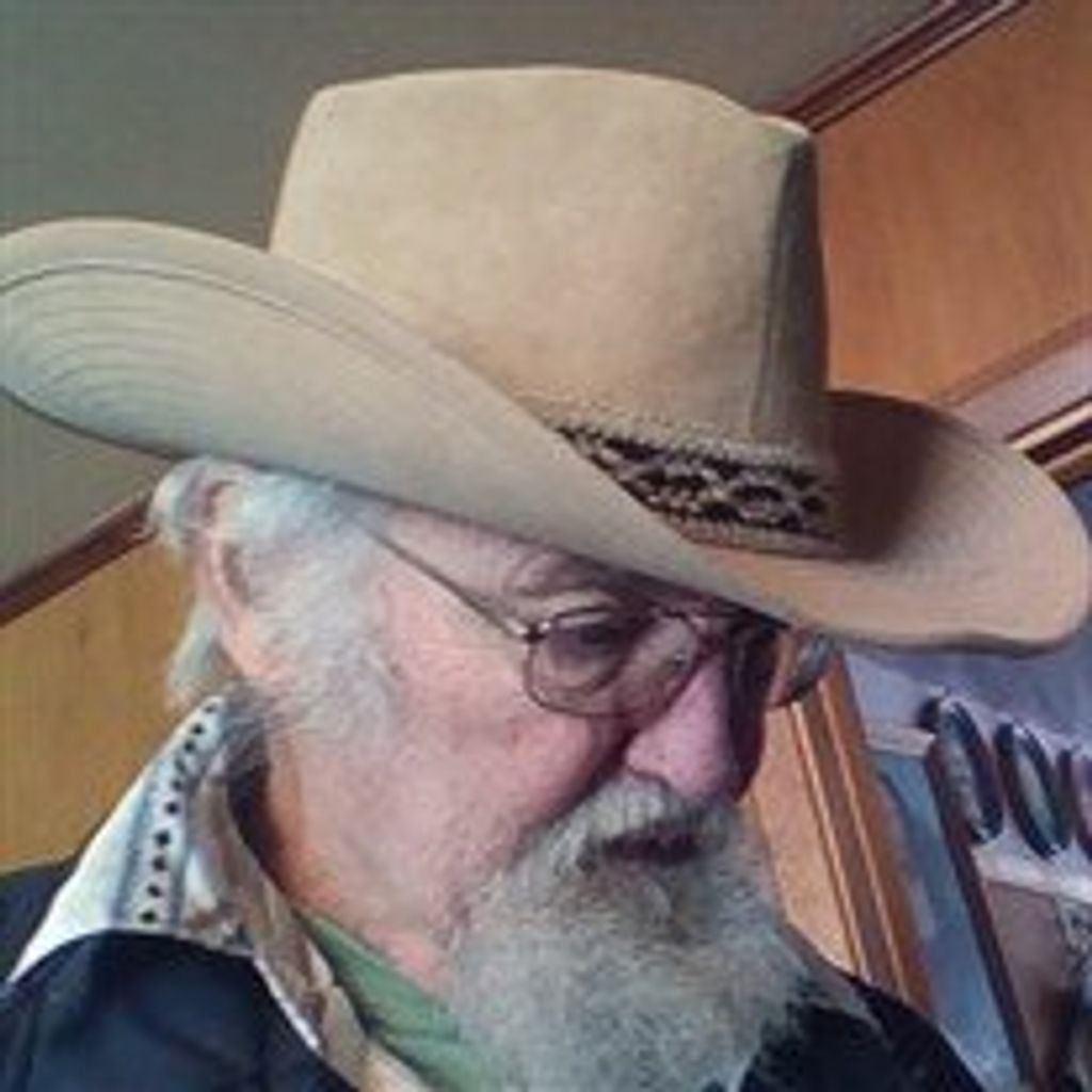 Clifford  Lee Clark Profile Photo