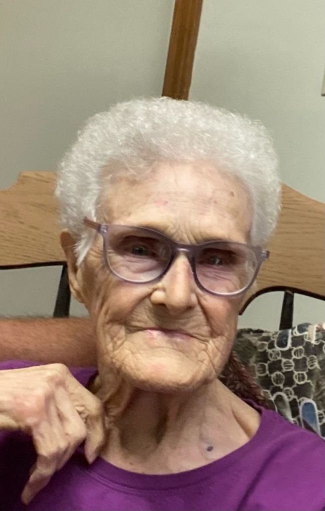Mae Colaw
