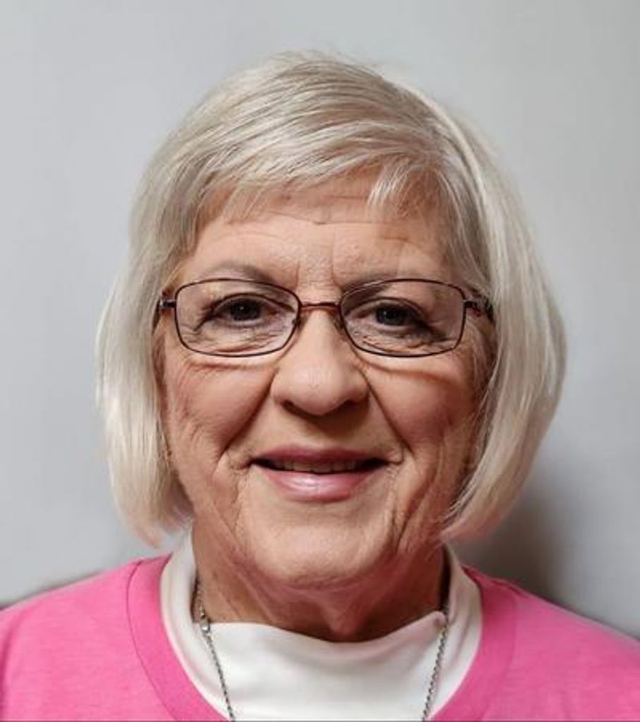 Donna Howland Profile Photo