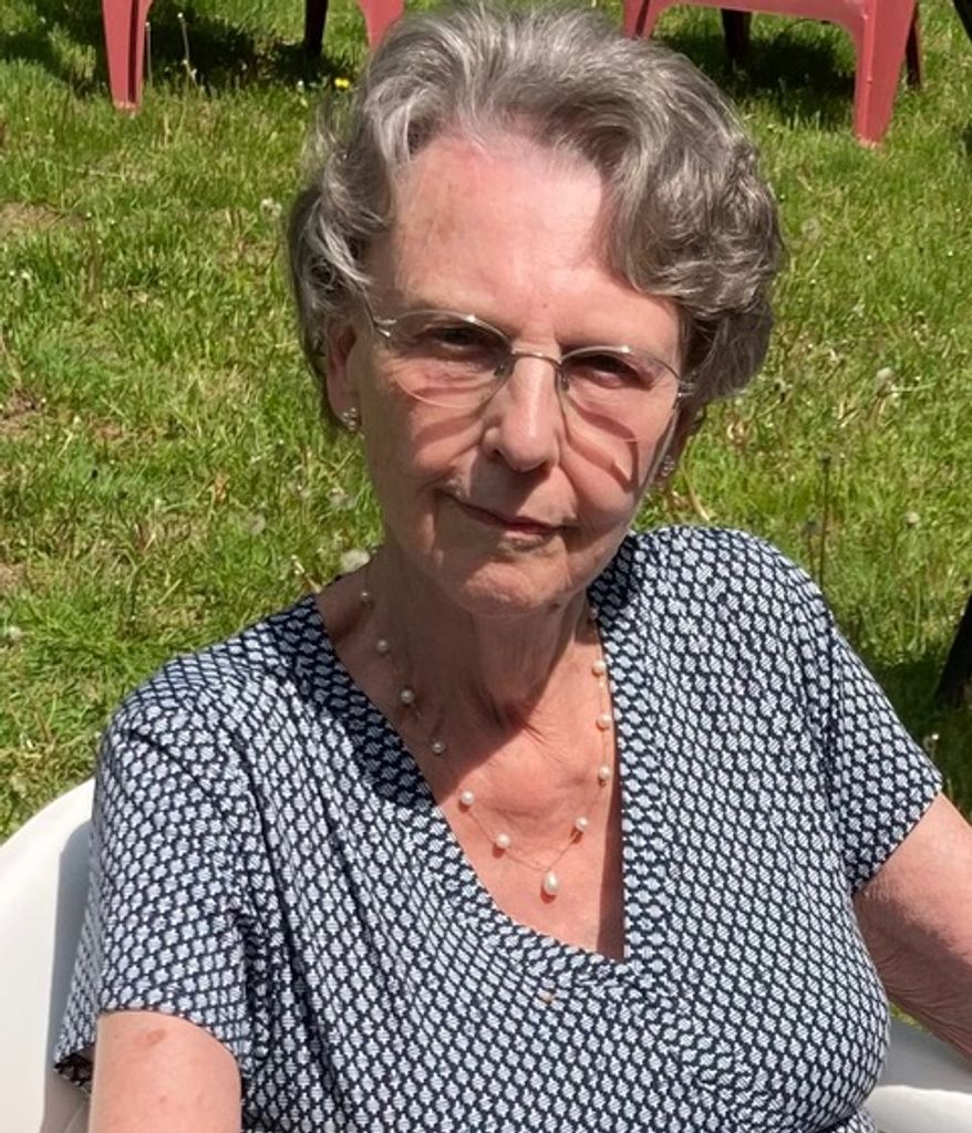 Averill L. (Noland)  Davison