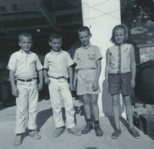 Dinah Sue Demas photo gallery thumbnail 39 of 44