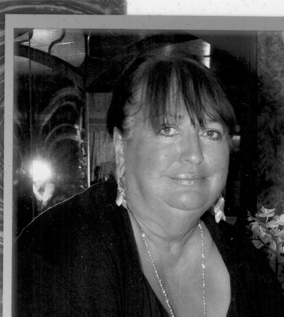 Linda Parsons Stone Profile Photo