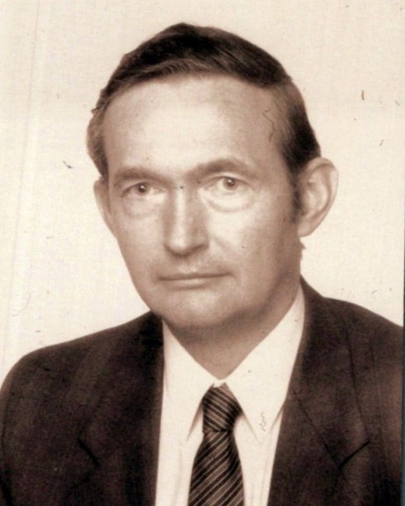 Dr. Adrian Richard Mainwaring Upton Profile Photo