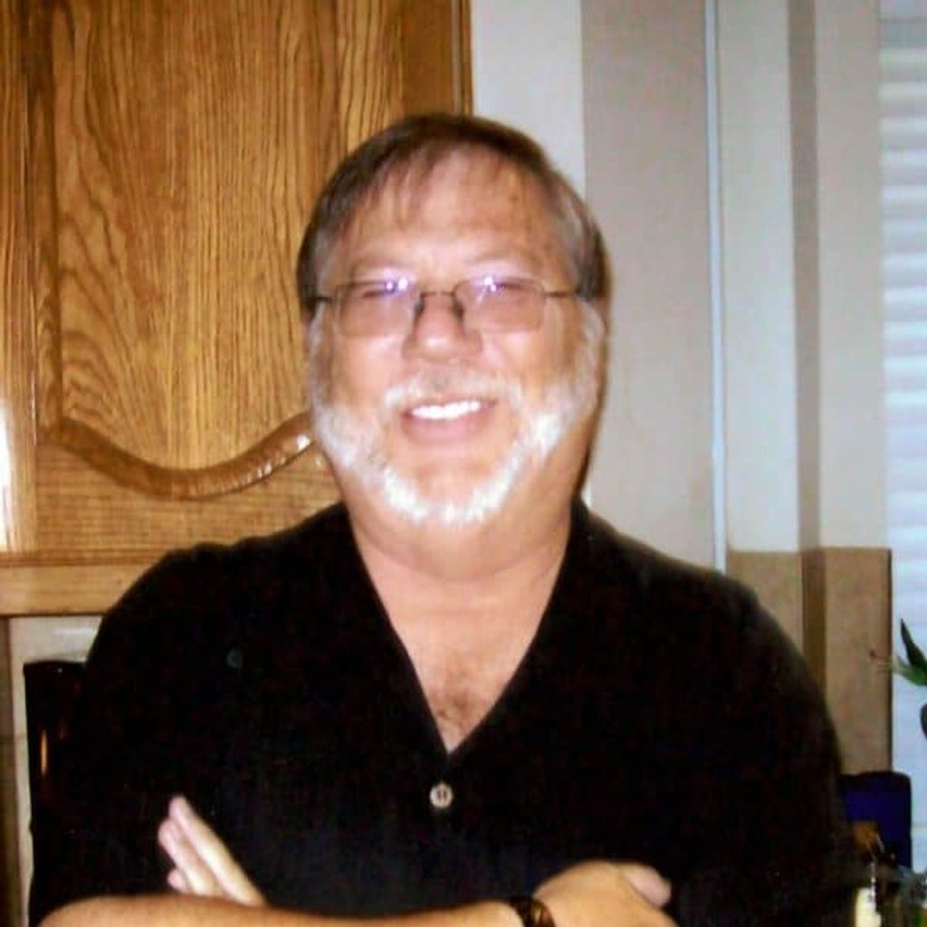 Steven Craig Holt