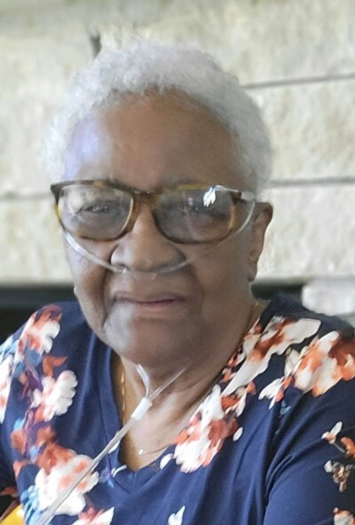 Charline Bolden Simmons Profile Photo