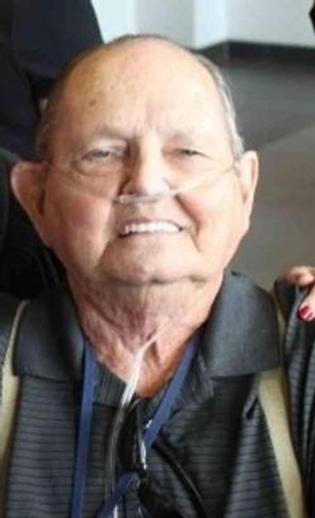 Desmond Saunders, Jr.