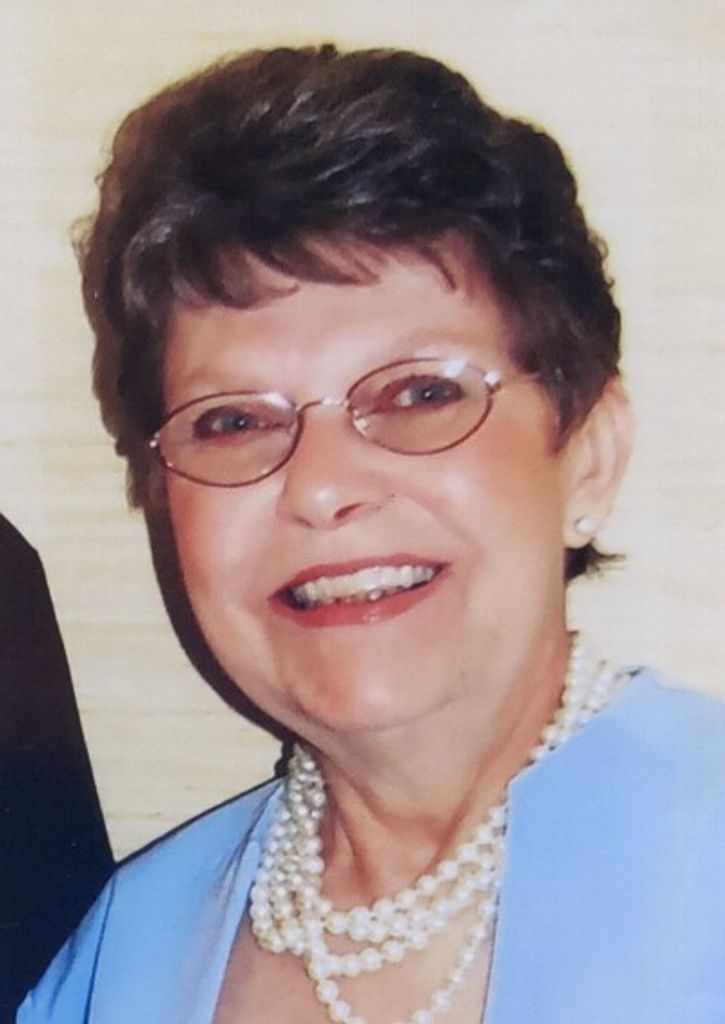 Helen Sommer Profile Photo