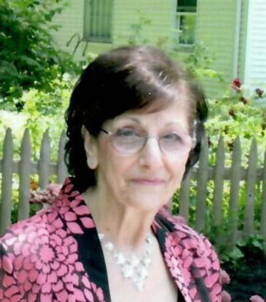 Rosemary Webb Profile Photo