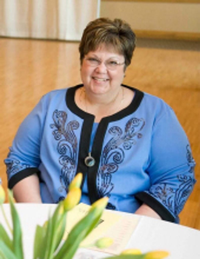 Mariann  Curl