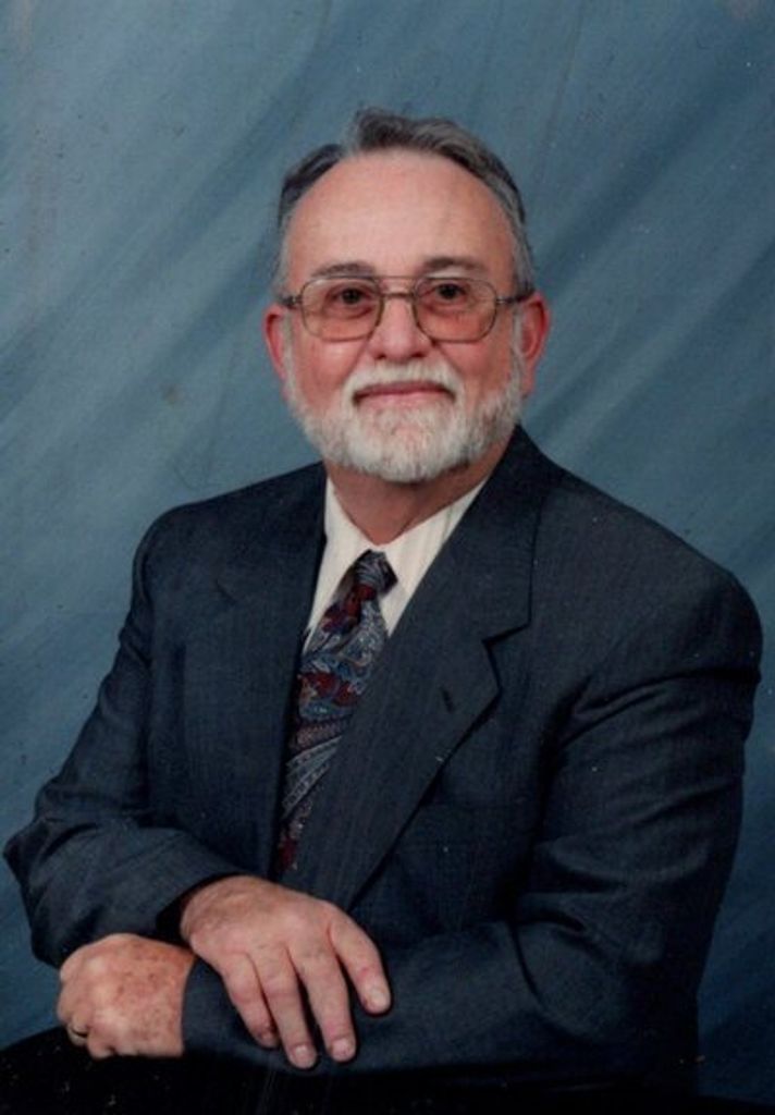 Ray Lindsay Profile Photo
