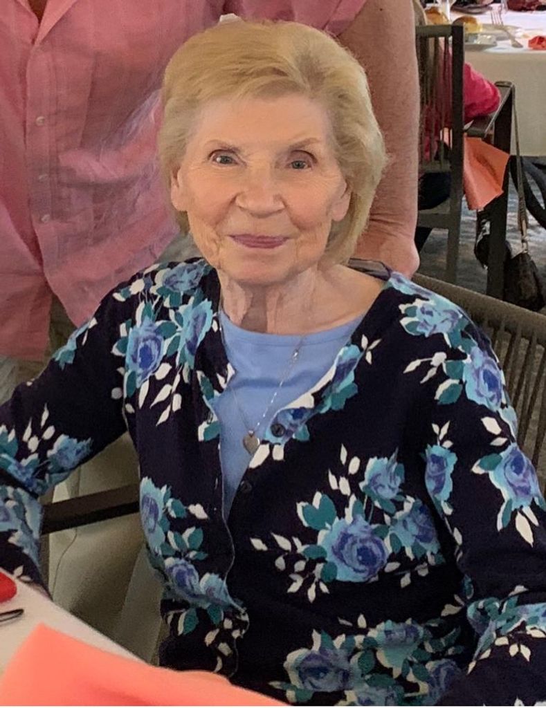 Christine Hludzinski