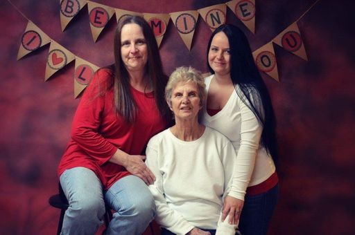 Irene (Wright)  Simpson photo gallery thumbnail 40 of 296