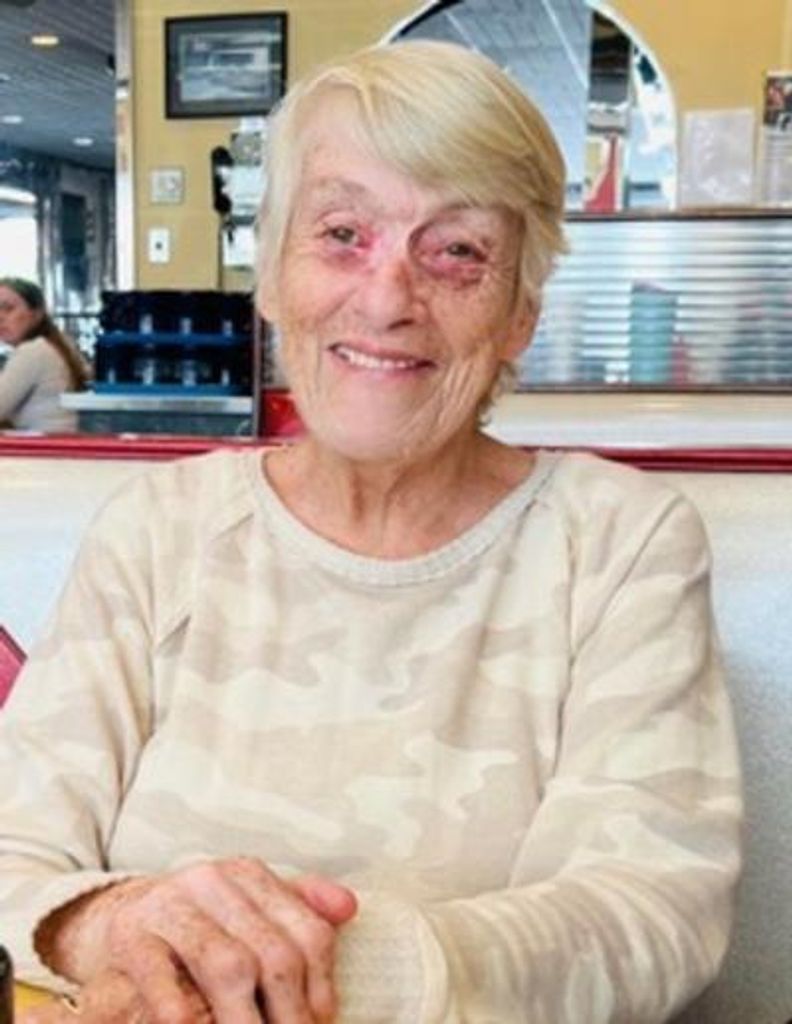 Carole Estey Profile Photo