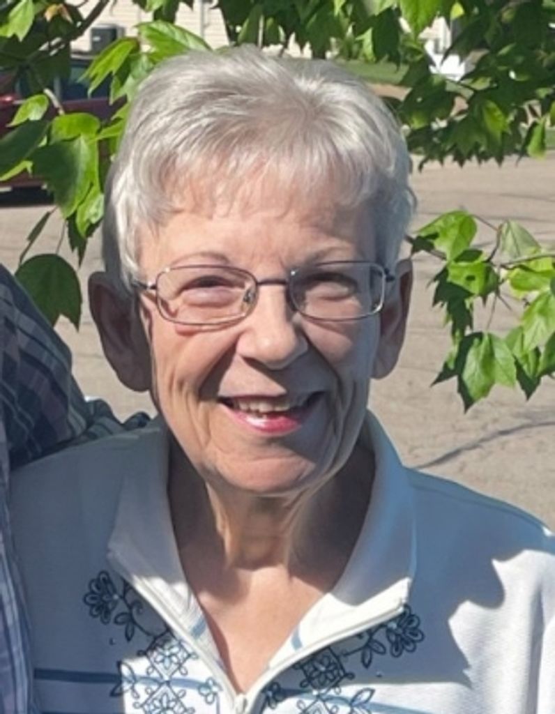 Carole Sue Hines Profile Photo