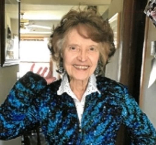 Elizabeth Tewes Profile Photo