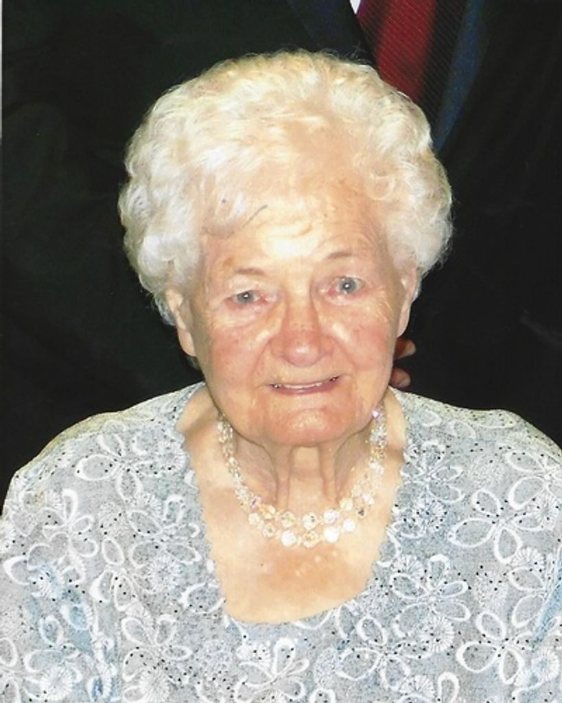 Josephine Duzek Profile Photo