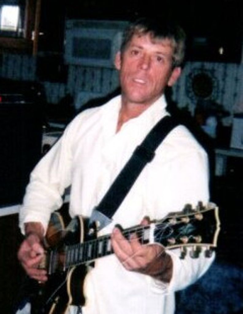 Darrell W. Royal Profile Photo