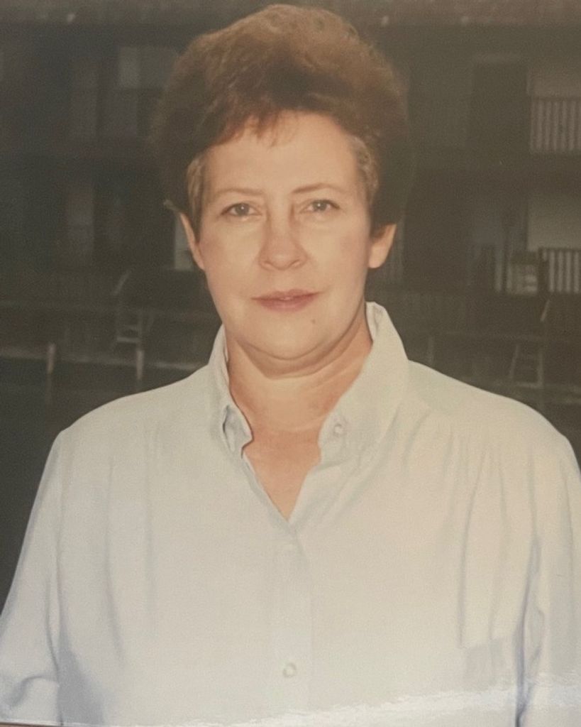 Joan L Vitalo