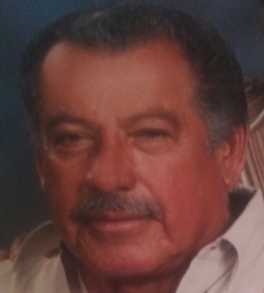 Alberto "Compa" Gurrusquieta