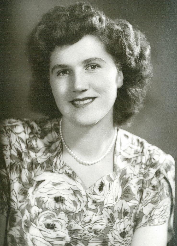 Helen Mikula Profile Photo