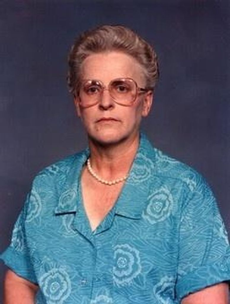 Nina Carlton