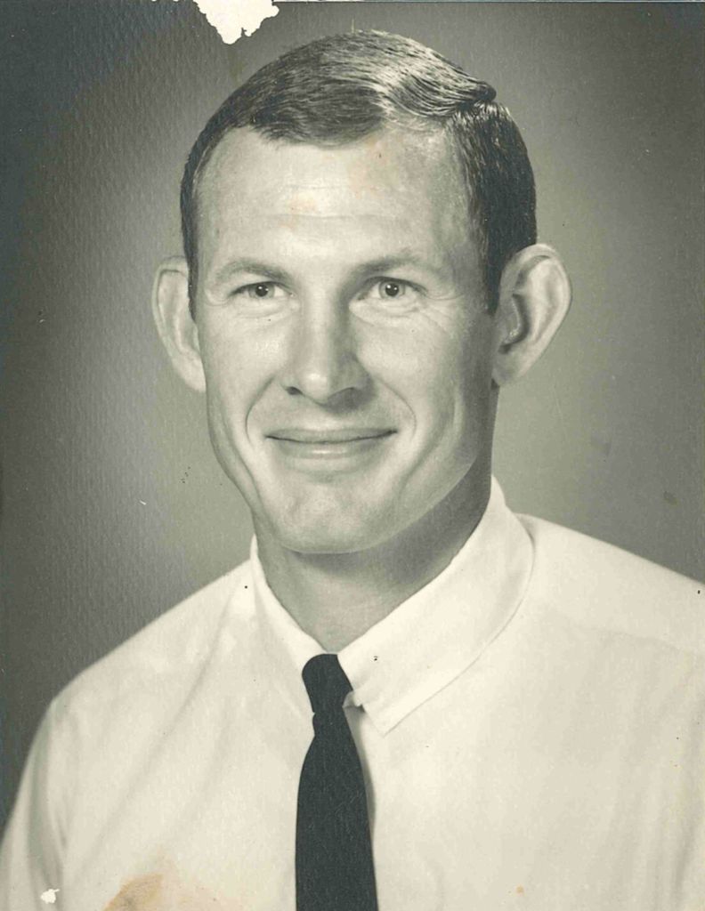 Robert Lee Fitzhugh Profile Photo